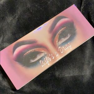 Life’s a Drag Eyeshadow palette